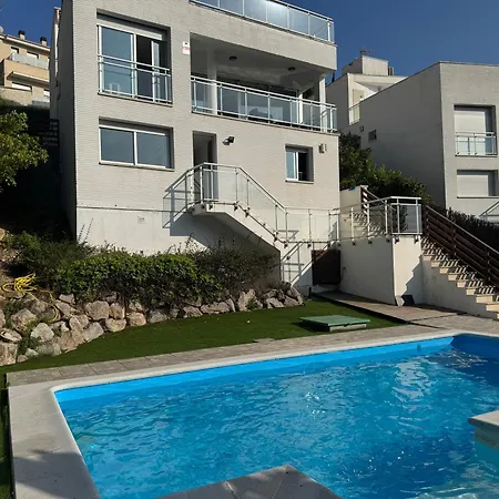 Holidaysitges וילה סיטגס