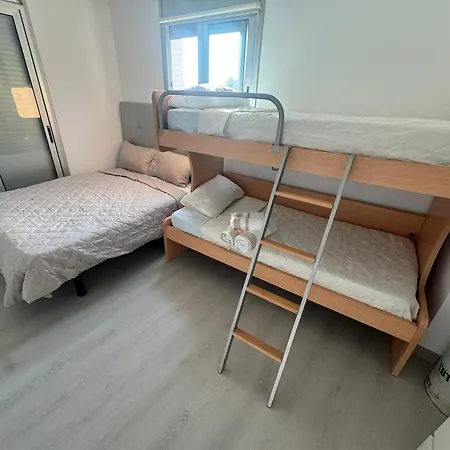 Holidaysitges סיטגס