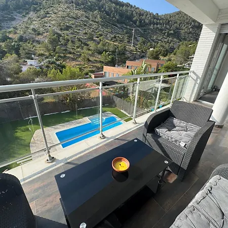 וילה Holidaysitges סיטגס
