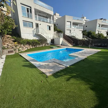 Holidaysitges וילה